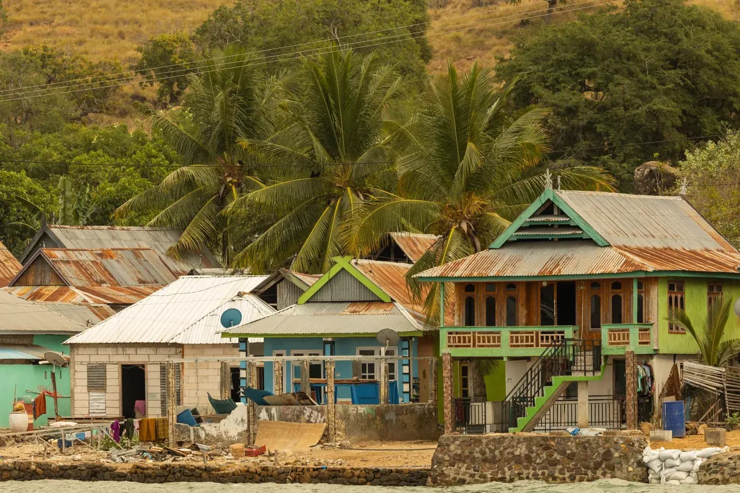 Last Shelter: Labuan Bajo